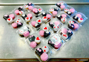 Gonzaga Care Package Cupcakes Valentine's 2025